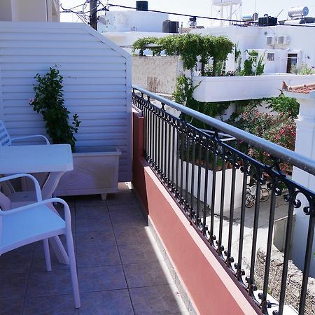 Hanna'S Apartments Palaiochora Dış mekan fotoğraf