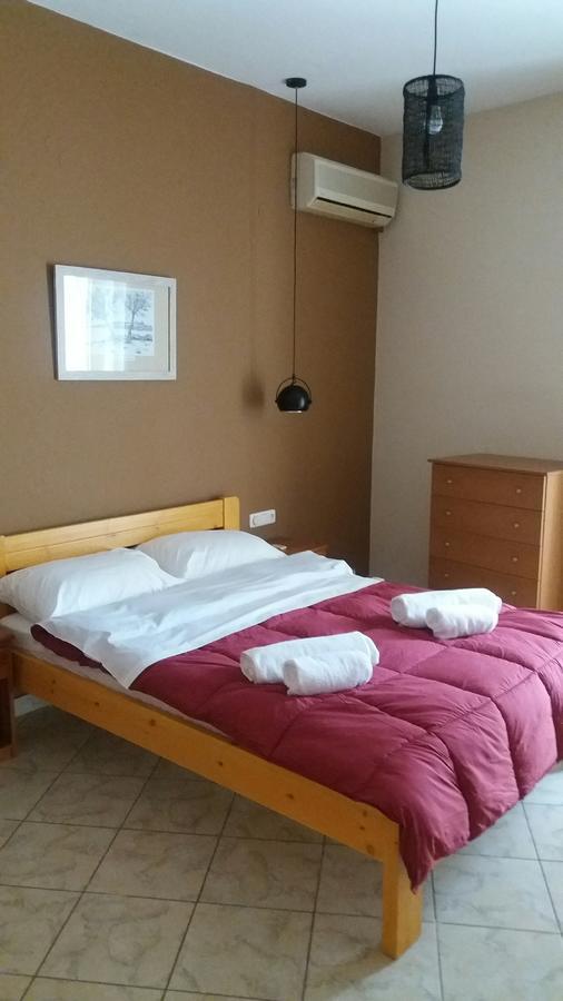 Hanna'S Apartments Palaiochora Dış mekan fotoğraf